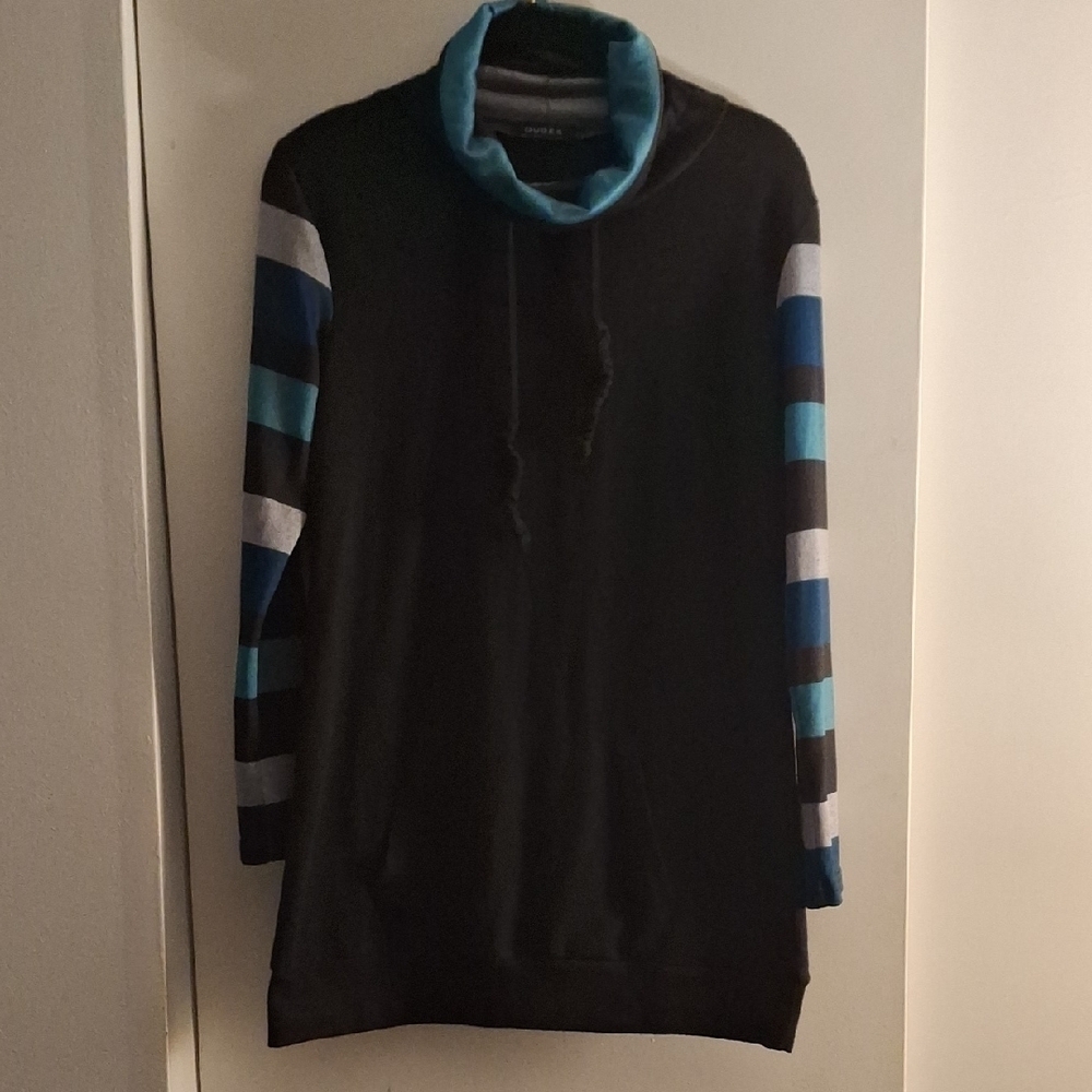 Ouges Women's Black Turtleneck Sweater with Blue Striped Sleeves